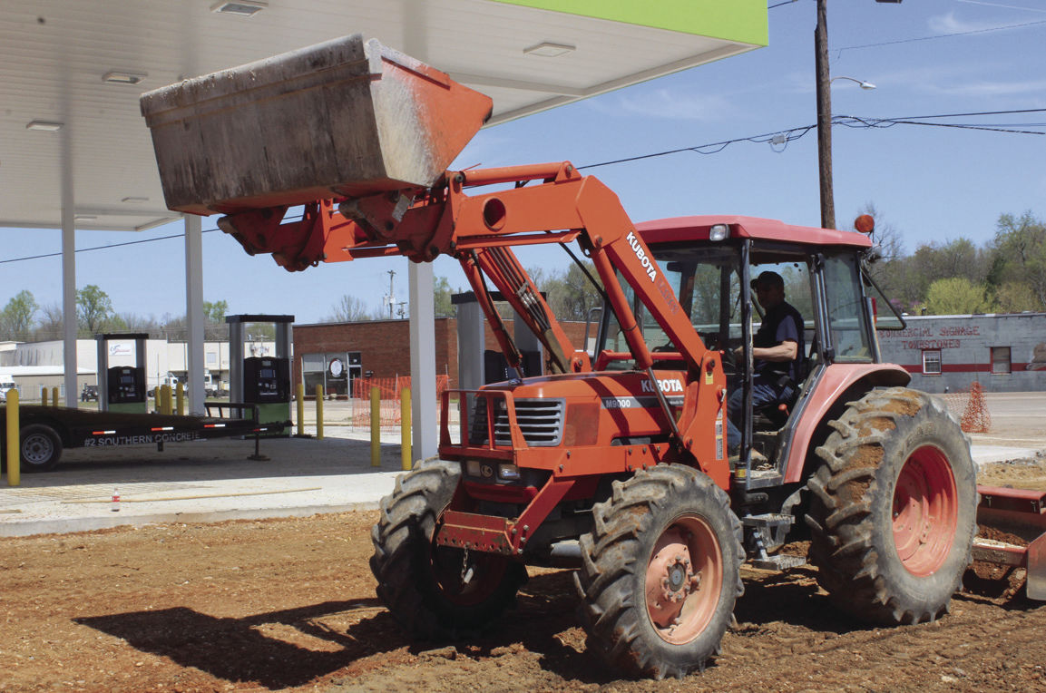 PARIS TN: Preparing for new convenience store